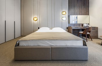 Regency Hotel