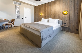 Regency Hotel