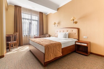 Regency Hotel