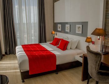Grand Hotel Downtown