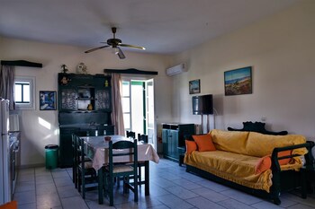 Studios Vrettos