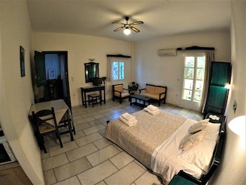 Studios Vrettos