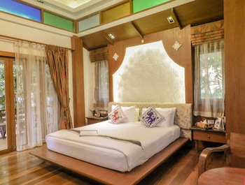 Vartika Resovilla Kuiburi Beach Resort And Villas