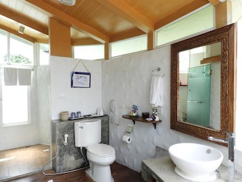 Vartika Resovilla Kuiburi Beach Resort And Villas