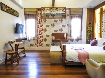 Vartika Resovilla Kuiburi Beach Resort And Villas