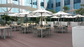 Crimson Hotel Filinvest City Manila