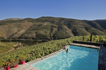 Quinta Nova Luxury Winery House