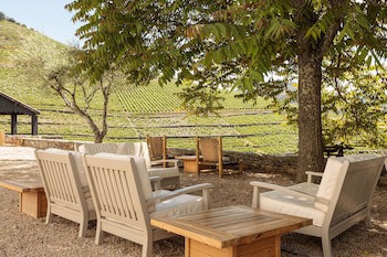 Quinta Nova Luxury Winery House