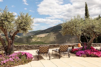 Quinta Nova Luxury Winery House