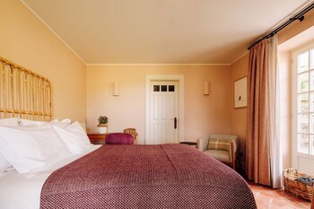 Quinta Nova Luxury Winery House