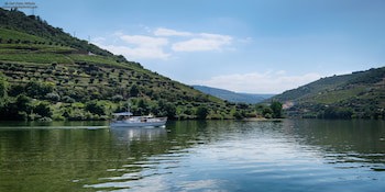 Quinta Nova Luxury Winery House