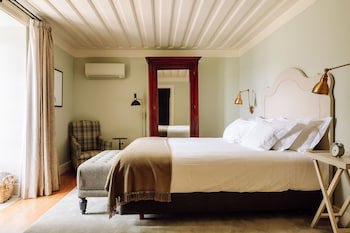 Quinta Nova Luxury Winery House