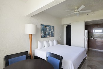 Club Regina Cancun
