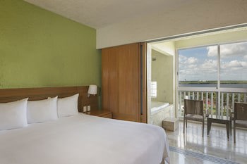 Club Regina Cancun