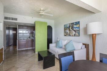 Club Regina Cancun