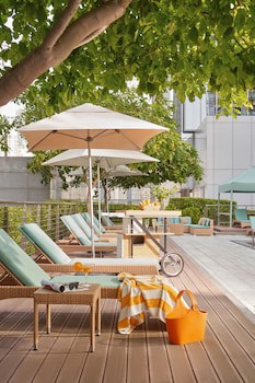 Anantara Downtown Dubai Hotel