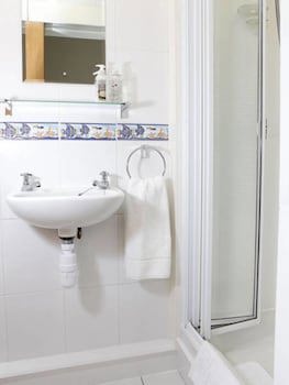 Abbotsford Guest House