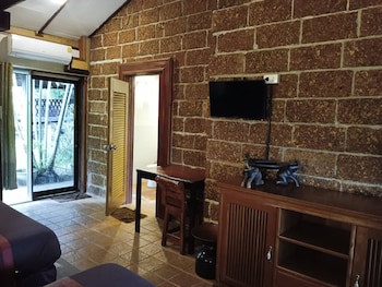 Faye Orchid Resort