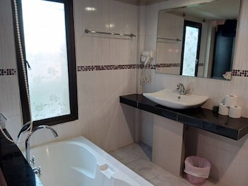 Faye Orchid Resort