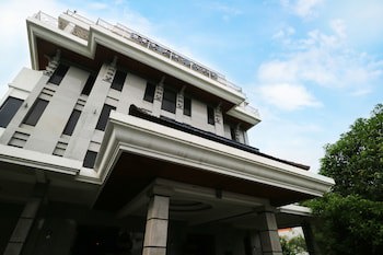 Bali Paradise City Hotel