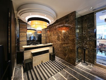 Apa Hotel Higashi Shinjuku Ekimae