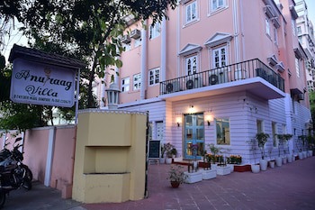 Anuraag Villa