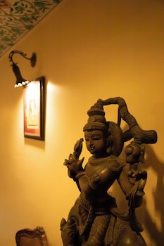 Anuraag Villa