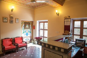 Anuraag Villa