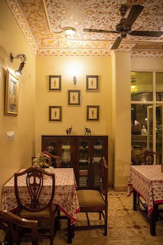 Anuraag Villa