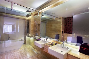 Grand Mega Resort & Spa Bali