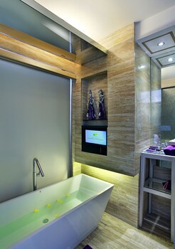 Grand Mega Resort & Spa Bali