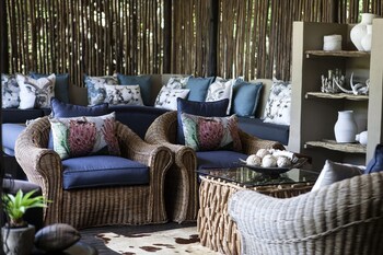 Emdoneni Lodge