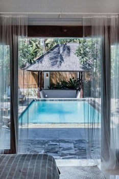 Kelapa Villas