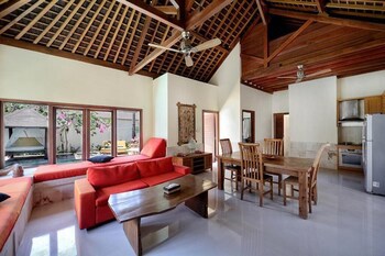 Kelapa Villas