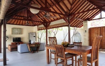 Kelapa Villas