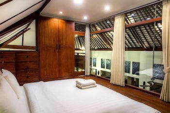 Kelapa Villas