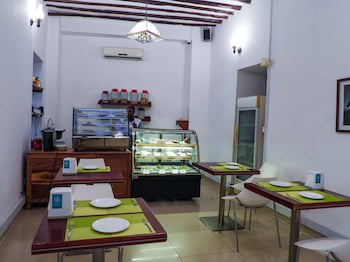 Maru Maru Hotel