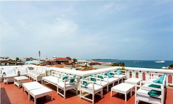 Maru Maru Hotel