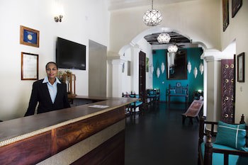 Maru Maru Hotel