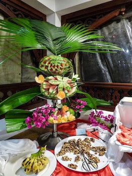 Maru Maru Hotel