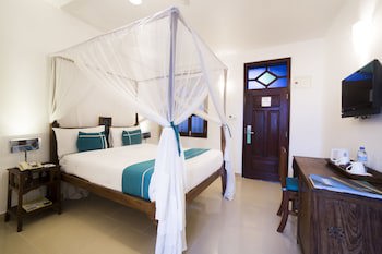 Maru Maru Hotel