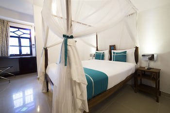 Maru Maru Hotel