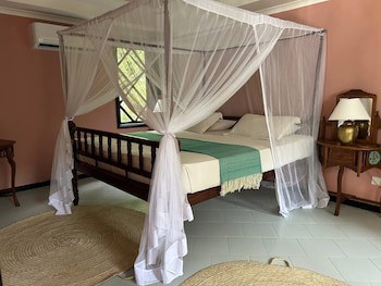 Mbweni Ruins & Gardens