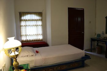 Puri Bunga Senggigi