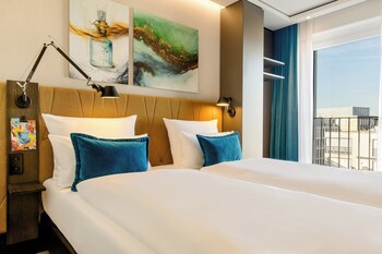 Motel One Koln-Altstadt fotoğrafı