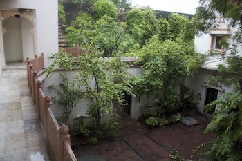 Palkiya Haveli - A Heritage Home