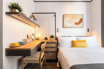 Dash Living On Queen's