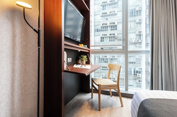 Dash Living On Queen's
