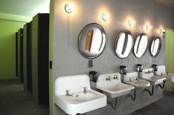 Downtown Beds - Hostel