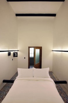 Downtown Beds - Hostel